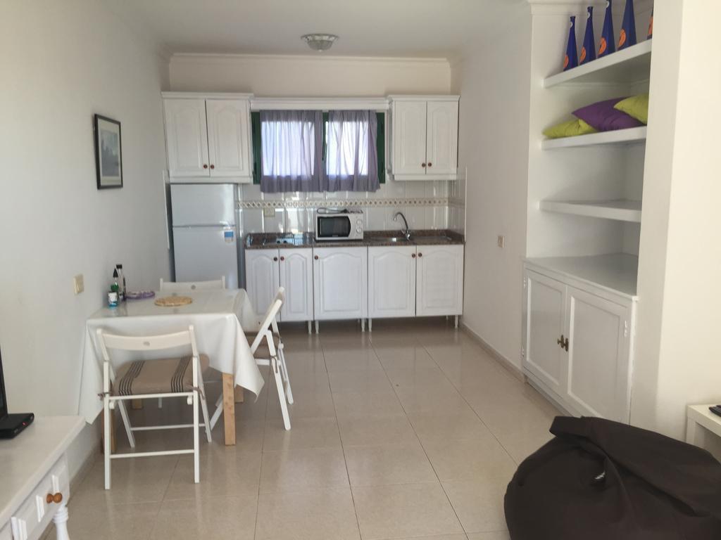 Apartamentos Flamboyant Adults Only Puerto del Carmen (Lanzarote) Quarto foto