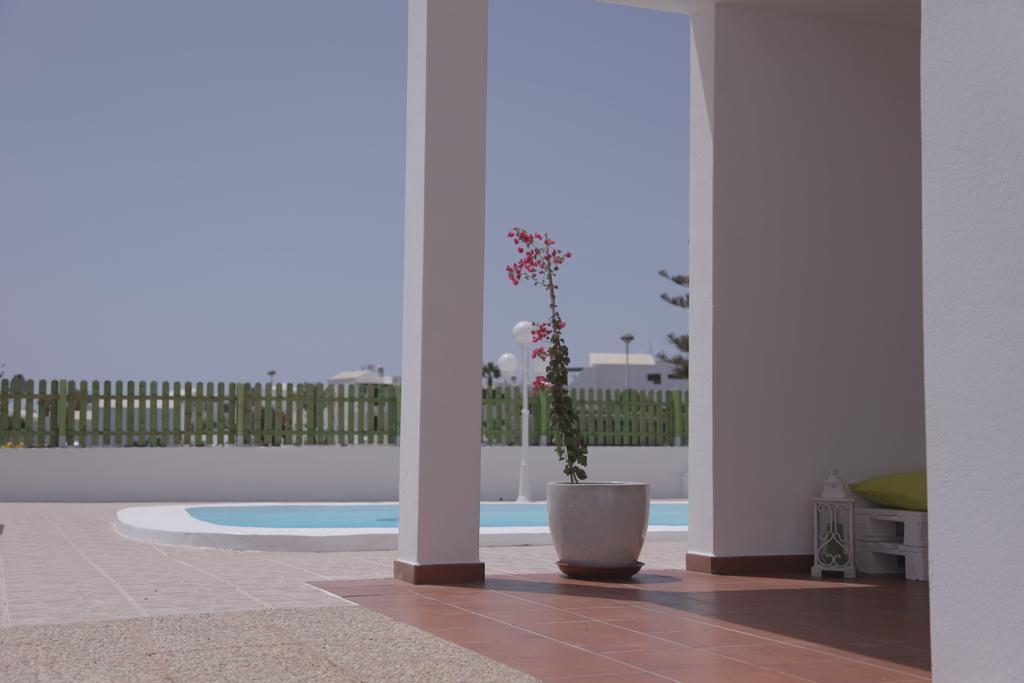 Apartamentos Flamboyant Adults Only Puerto del Carmen (Lanzarote) Quarto foto