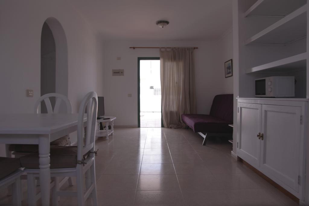 Apartamentos Flamboyant Adults Only Puerto del Carmen (Lanzarote) Quarto foto